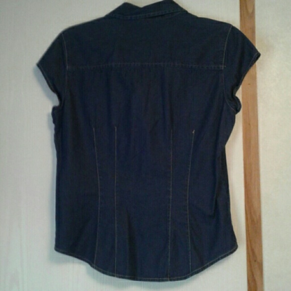 NY and company's denim button down top - Picture 2 of 4