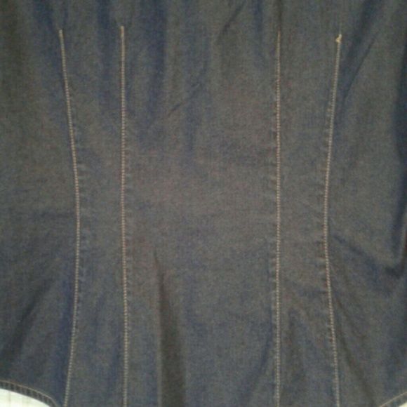 NY and company's denim button down top - Picture 3 of 4