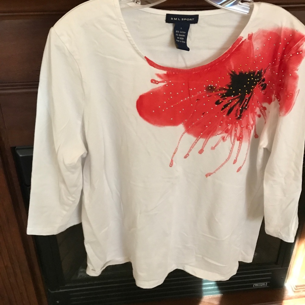 Ladies cotton 3/4 sleeve top.