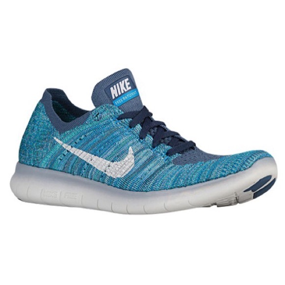 le scarpe nike libero flyknit numero 55 poshmark le scarpe nike libero flyknit numero 55 poshmark