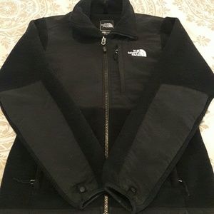 Auth. North Face Denali fleece