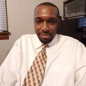 Meet your Posher, Corey