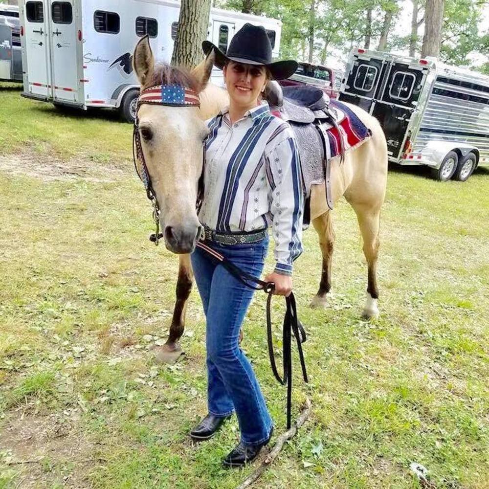 Meet your Posher, Ali