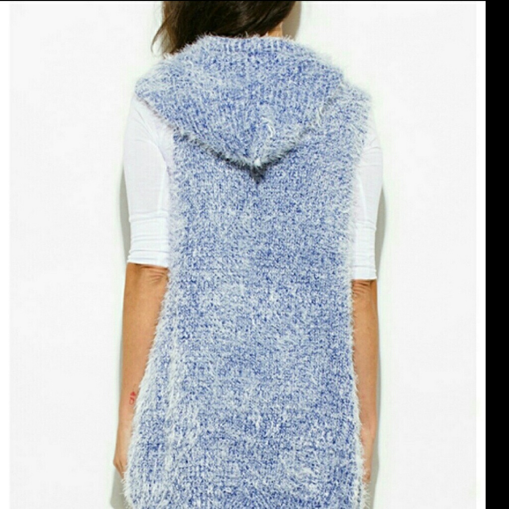 🌷 Last 1🌷Soft Fuzzy Cardigan Vest - Black/White - Picture 3 of 7