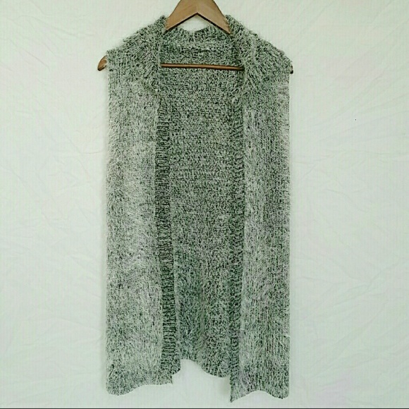 🌷 Last 1🌷Soft Fuzzy Cardigan Vest - Black/White - Picture 4 of 7