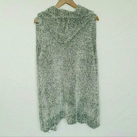 🌷 Last 1🌷Soft Fuzzy Cardigan Vest - Black/White - Picture 5 of 7