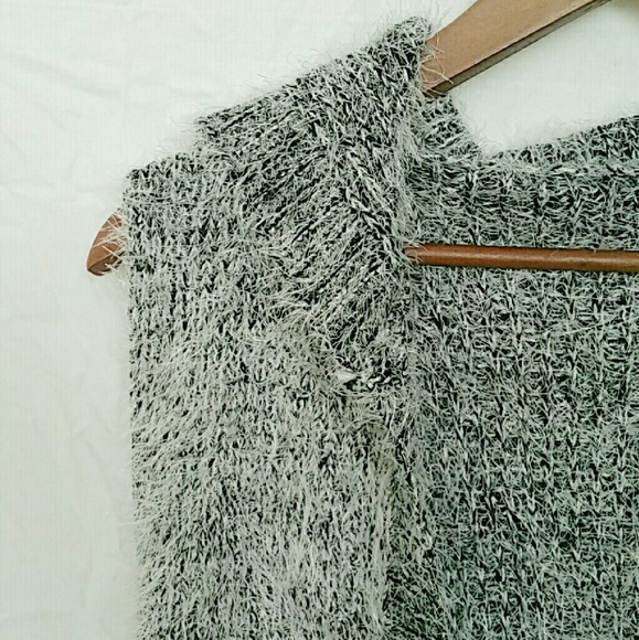 🌷 Last 1🌷Soft Fuzzy Cardigan Vest - Black/White - Picture 6 of 7