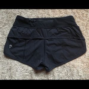 Ivivva black shorts 8