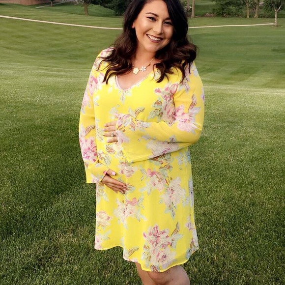 Stunning yellow floral dress! - Picture 3 of 4