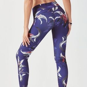 Fabletics powerform dhyana legging—XS