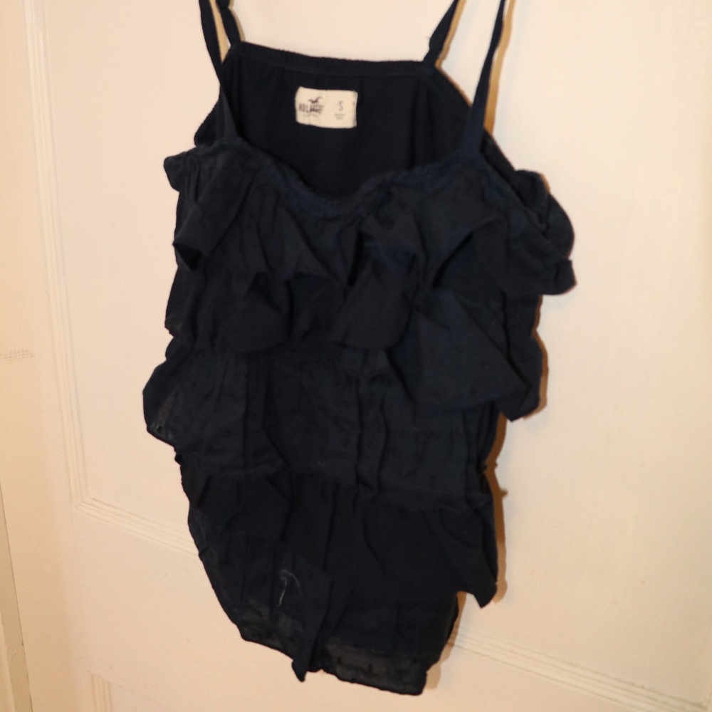 Hollister ruffled tank top