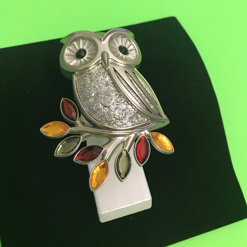Wall plug in smell good scent owl