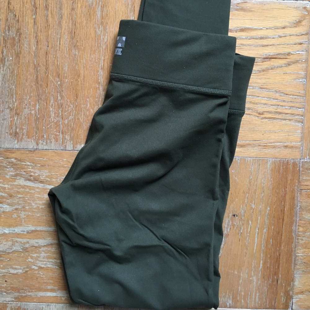 Victoria’s Secret Pink leggings