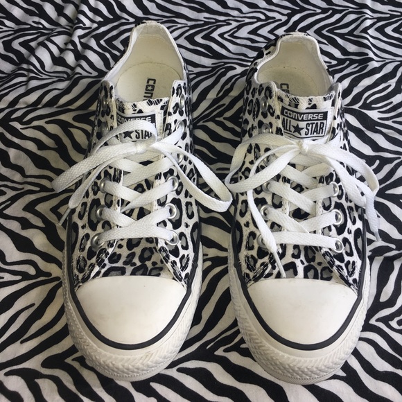 Converse Shoes - Cheetalicious Converse Love tops 🚨💋