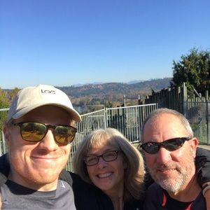 Meet your Posher, Adam