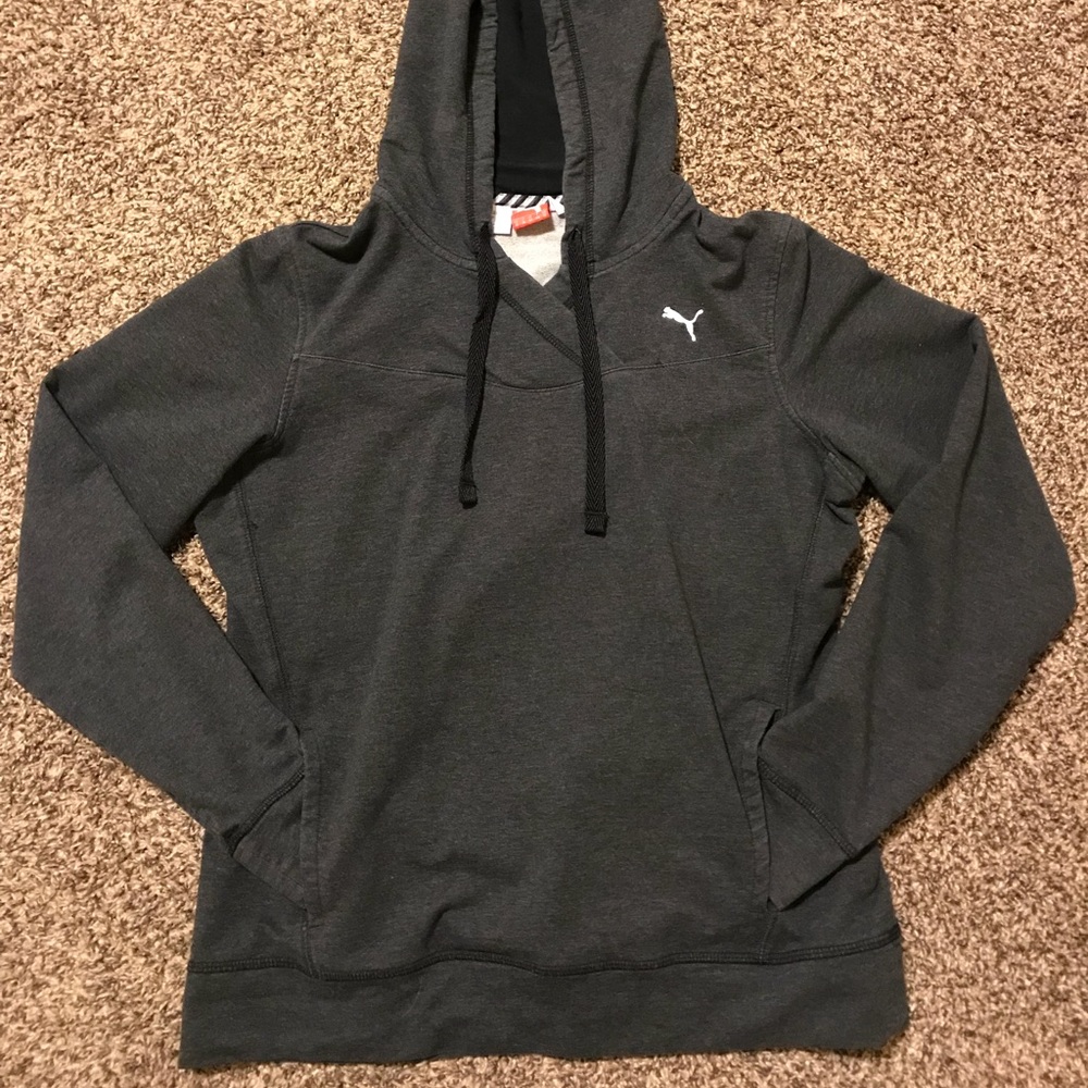 Women’s Puma Hooded Sweatshirt Size M