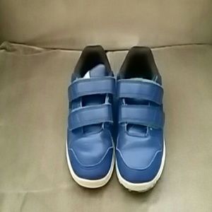 Boy's Adidas