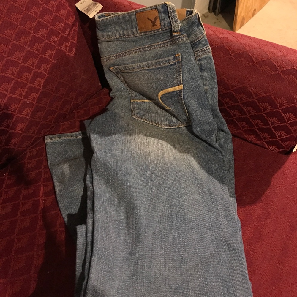 Brand new size 6 short American Eagle skinny jeans