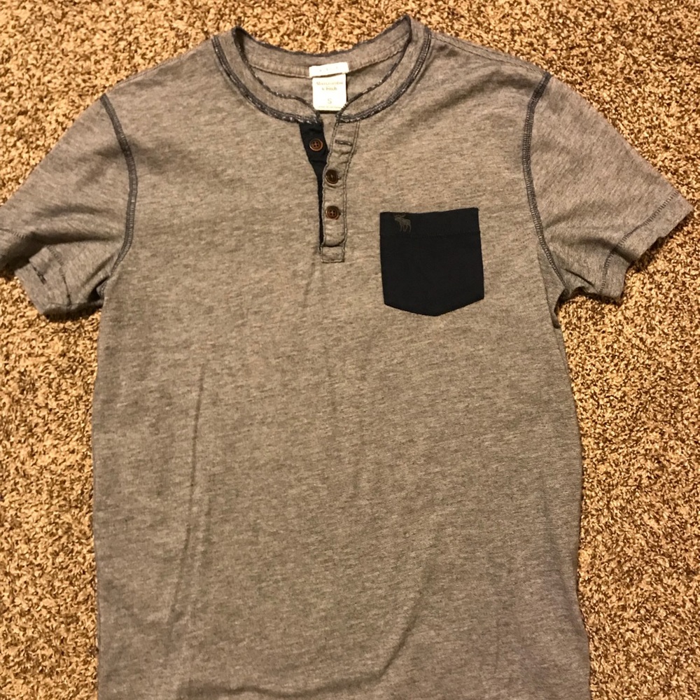 Men’s Abercrombie Size Small