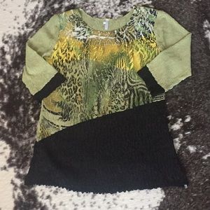Beautiful Lindi Top Size L