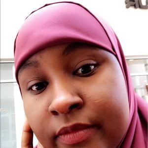 Meet your Posher, Ifrah