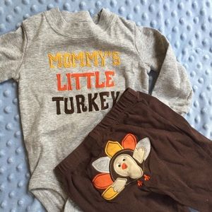 Mommys little turkey Thanksgiving outfit