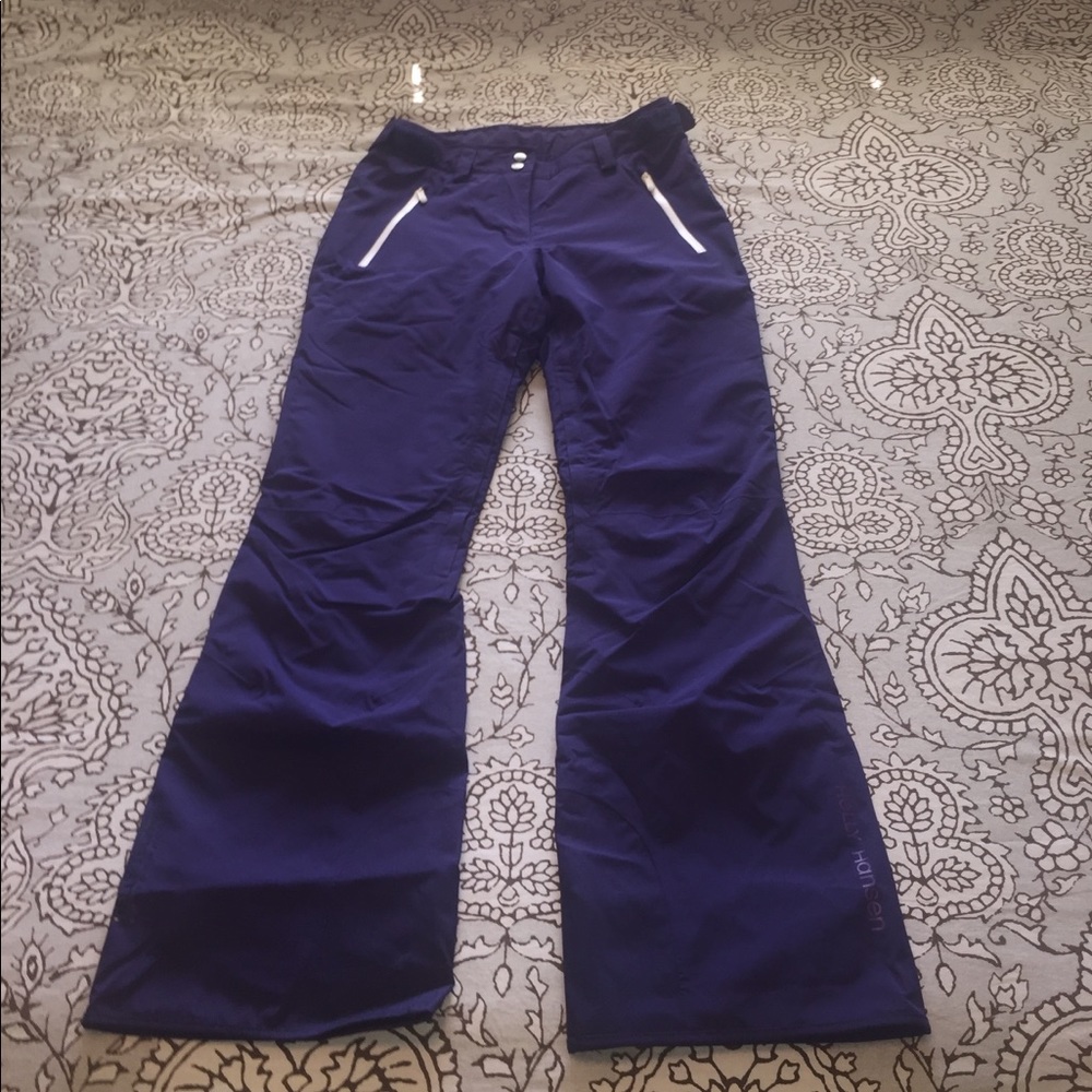 Brand new with out tags. Helly Hansen ski pants.