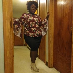 Meet your Posher, Felicia