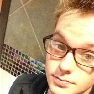 Meet your Posher, Brion