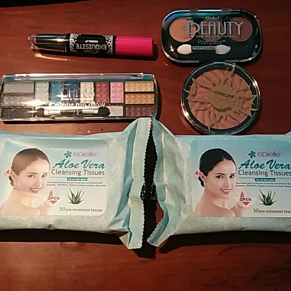 Brand-New Makeup Bundle