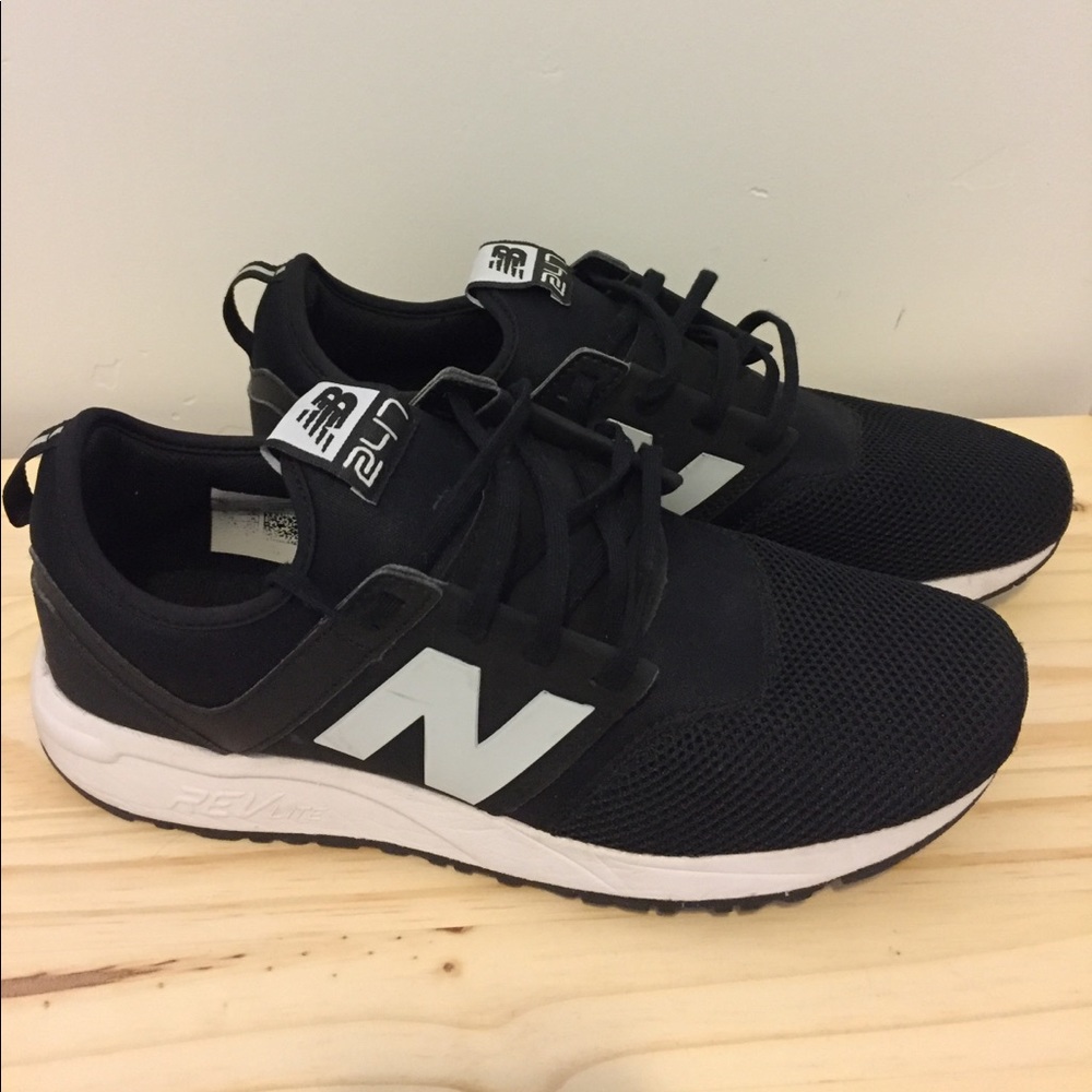 Men’s New Balance 247 Size 8