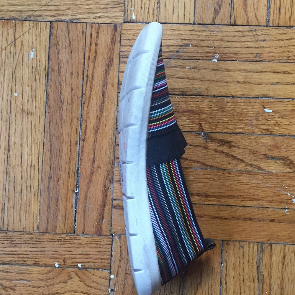 Shoes - Picture 2 of 3