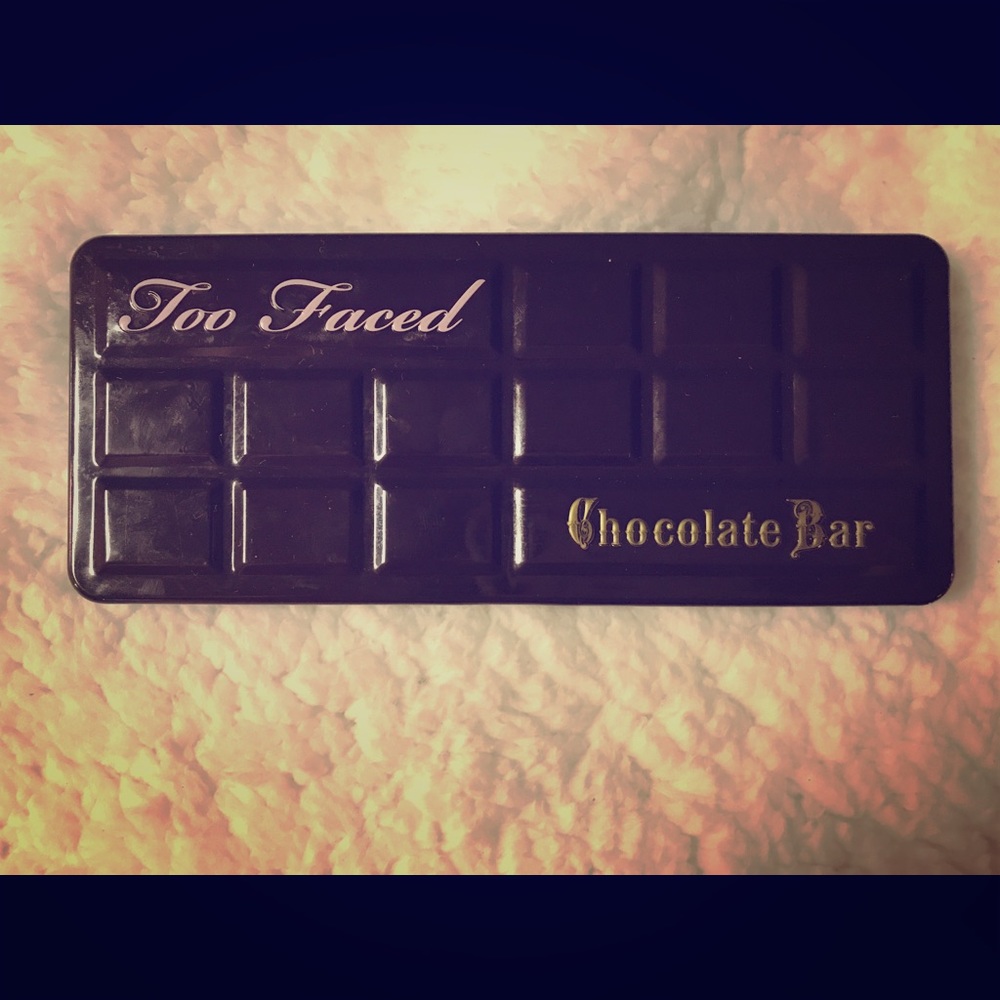 Too Faced Chocolate bar palette