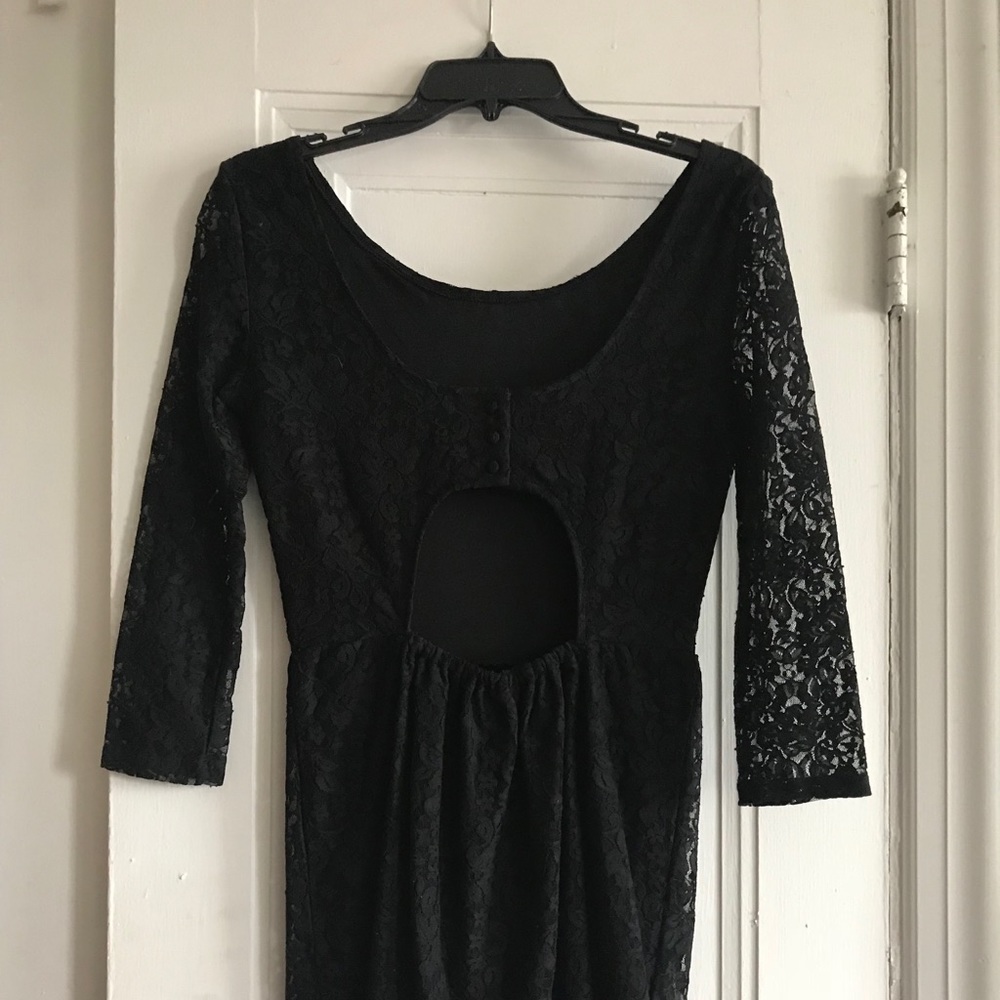 Black lace key hole back dress