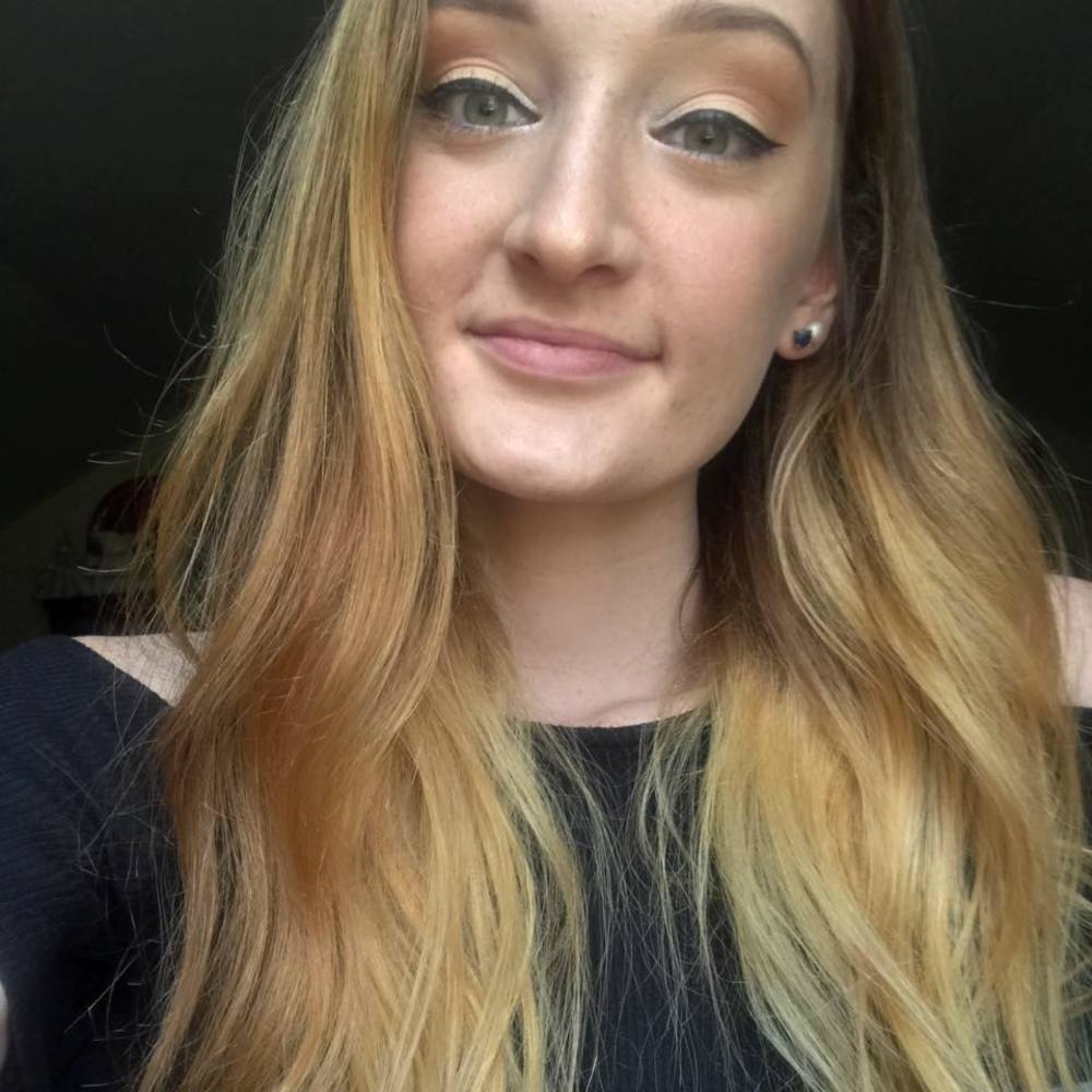 Meet your Posher, Elaina