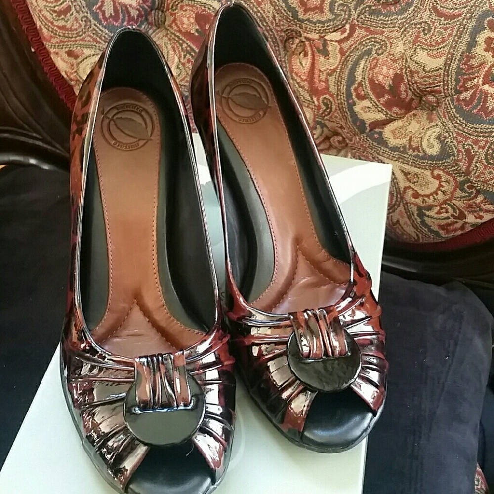 Nurture Peep Toe Heels