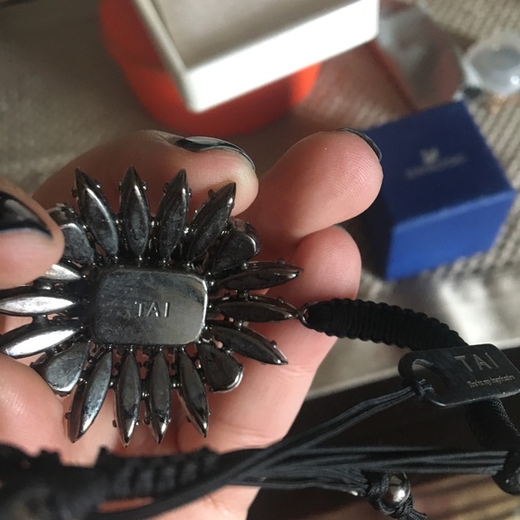 Very unique piece . - Picture 3 of 4