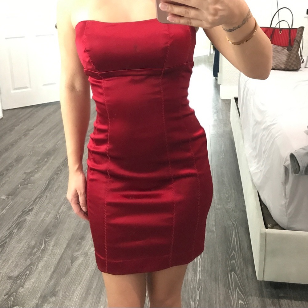 Bebe dress