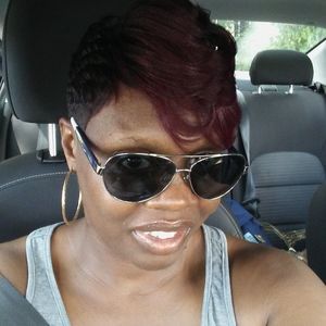 Meet your Posher, Denise