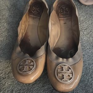 Nude Tory burch shoes