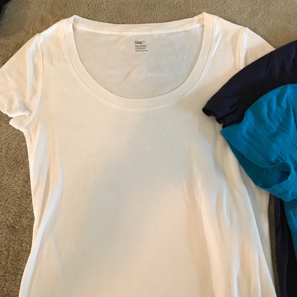 Four Cotton Tees by GAP XS & S - Picture 4 of 8