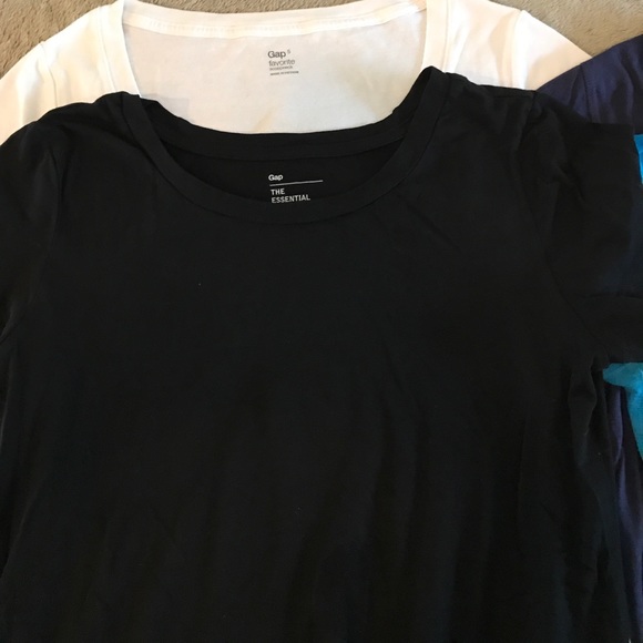 Four Cotton Tees by GAP XS & S - Picture 5 of 8