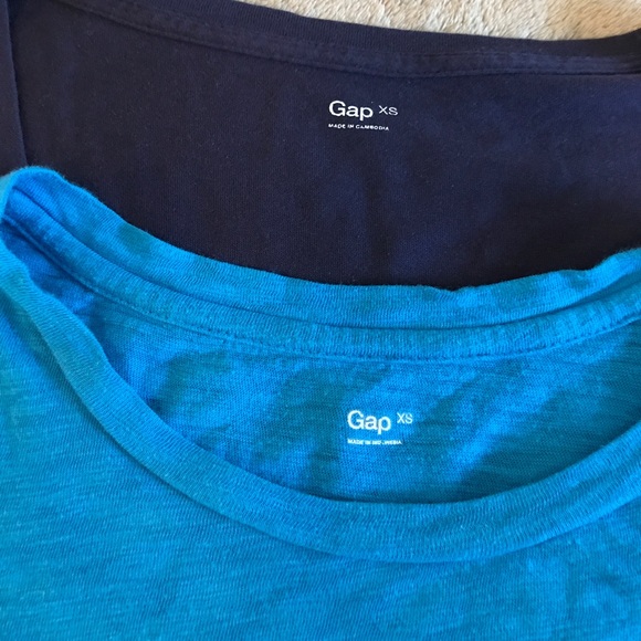 Four Cotton Tees by GAP XS & S - Picture 7 of 8