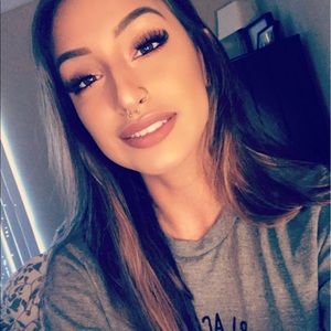 Meet your Posher, Desiree