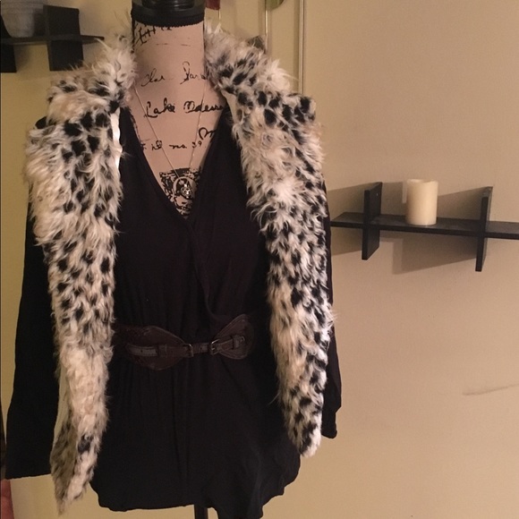 Romper - Picture 2 of 6