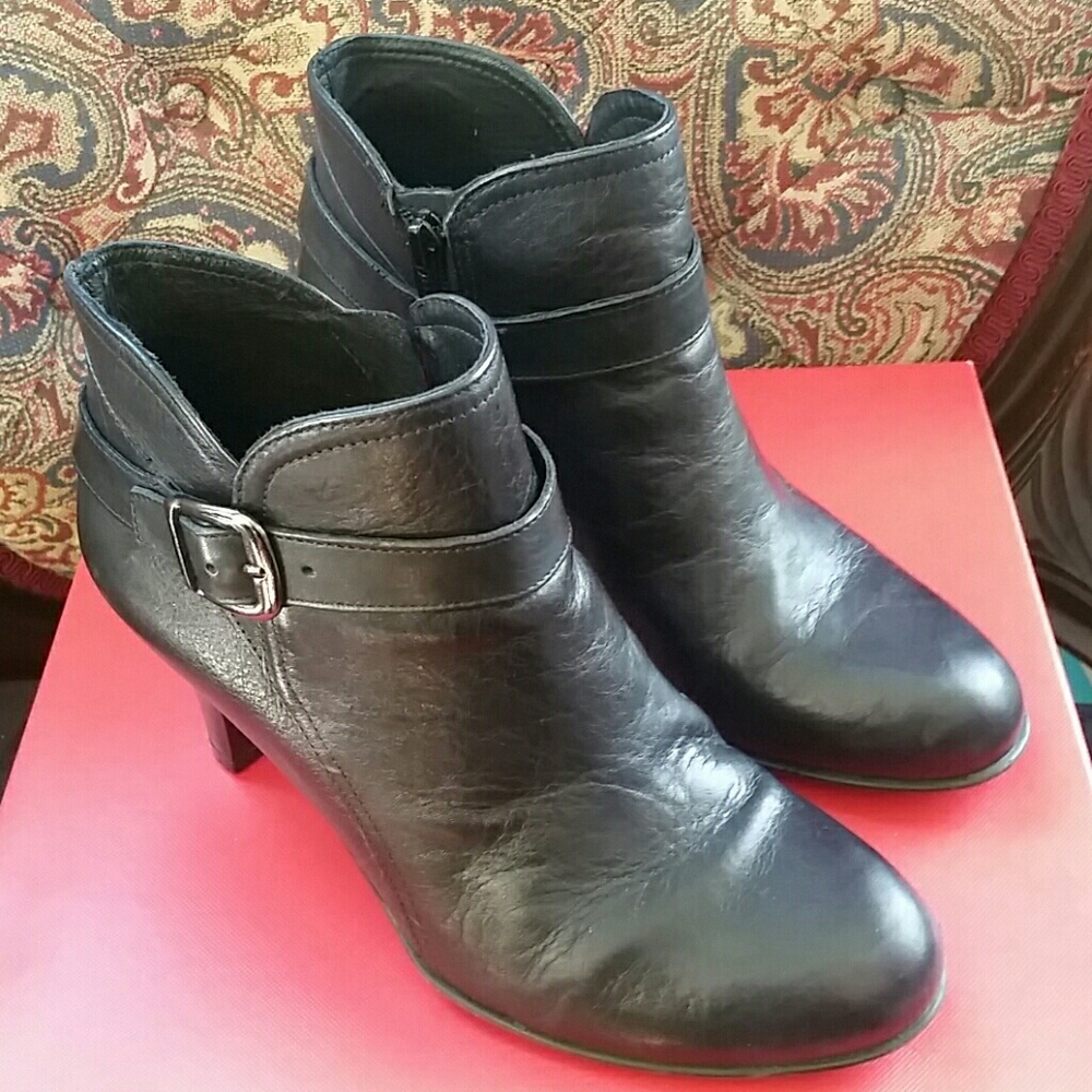 Nurture Talin ankle boots