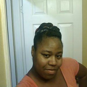 Meet your Posher, Shaneka