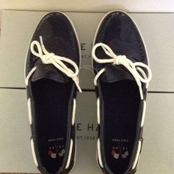 New Cole Haan NAntucket Camp Navy Patent Shoes 9B - Picture 3 of 3
