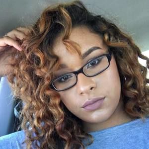 Meet your Posher, Jade