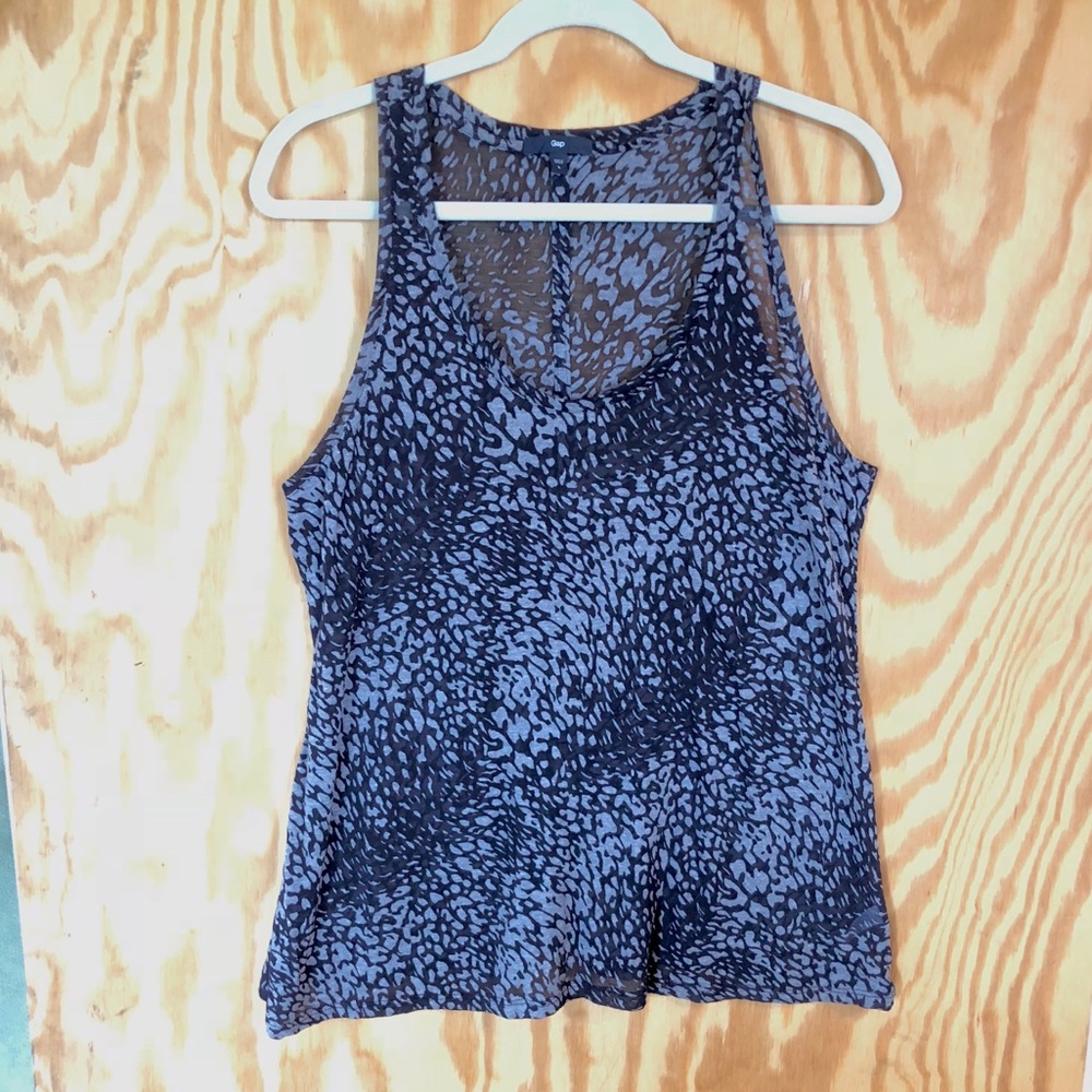 Gap flowy tank